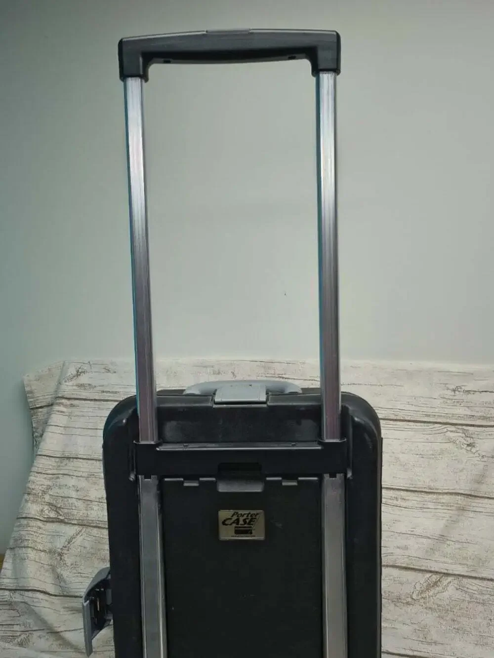 Porter Case Vintage Rolling Hard Carry-On Suitcase Camera Equipment Flight Case